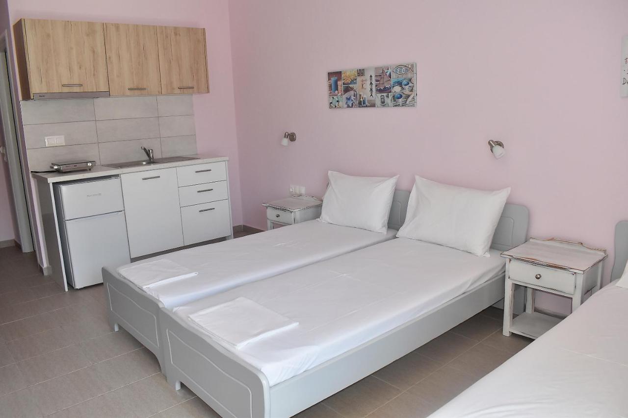 Giorgos-Fenia Apartments Paralía Dış mekan fotoğraf